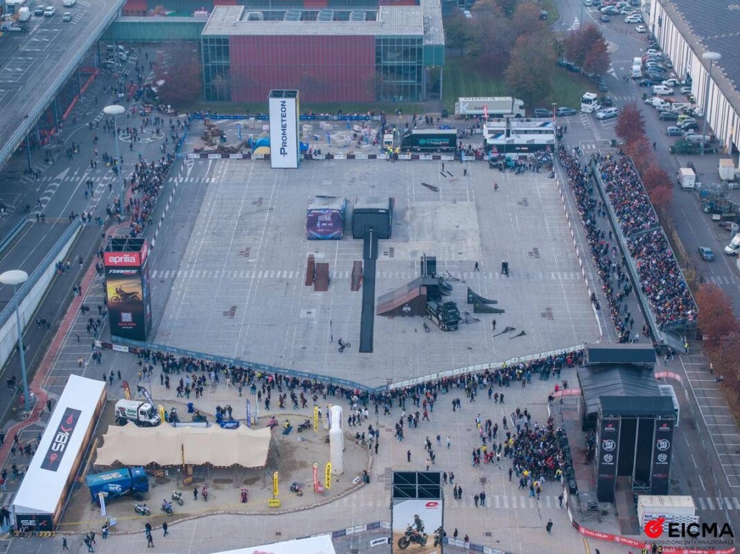 Eicma 2025, ‘MotoLive’ festeggia 20 anni di adrenalina con leggende del Motorsport