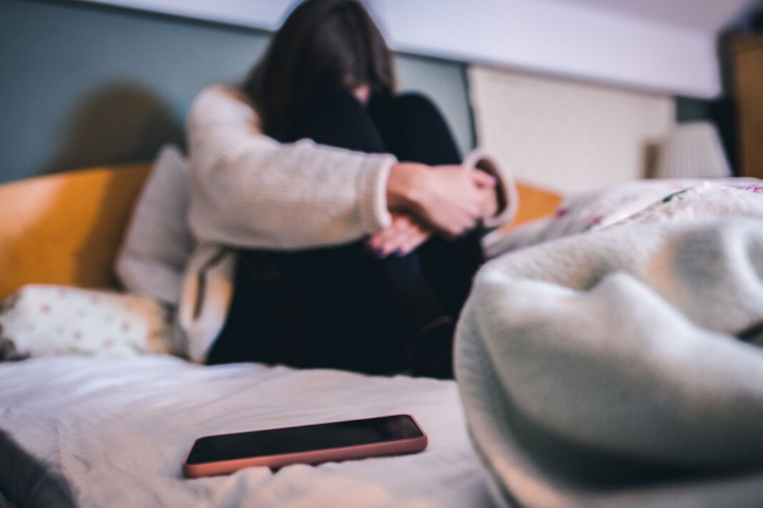 Vip italiane spogliate con l’intelligenza artificiale: scoperto nuovo sito di deepnude